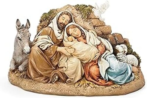 089945589870 Restful Holy Family (Figurine)